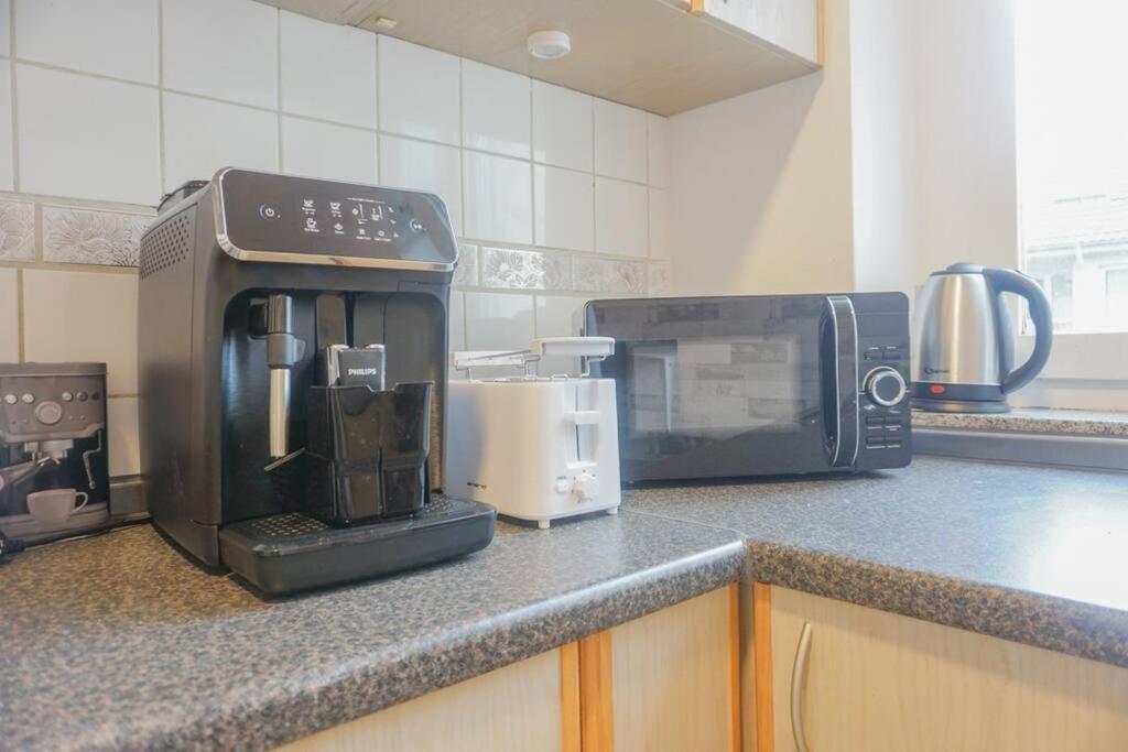 Apartment In Wuppertal - Charmante 3-Zimmer-Oase Mit Kamin Und Badewanne Εξωτερικό φωτογραφία