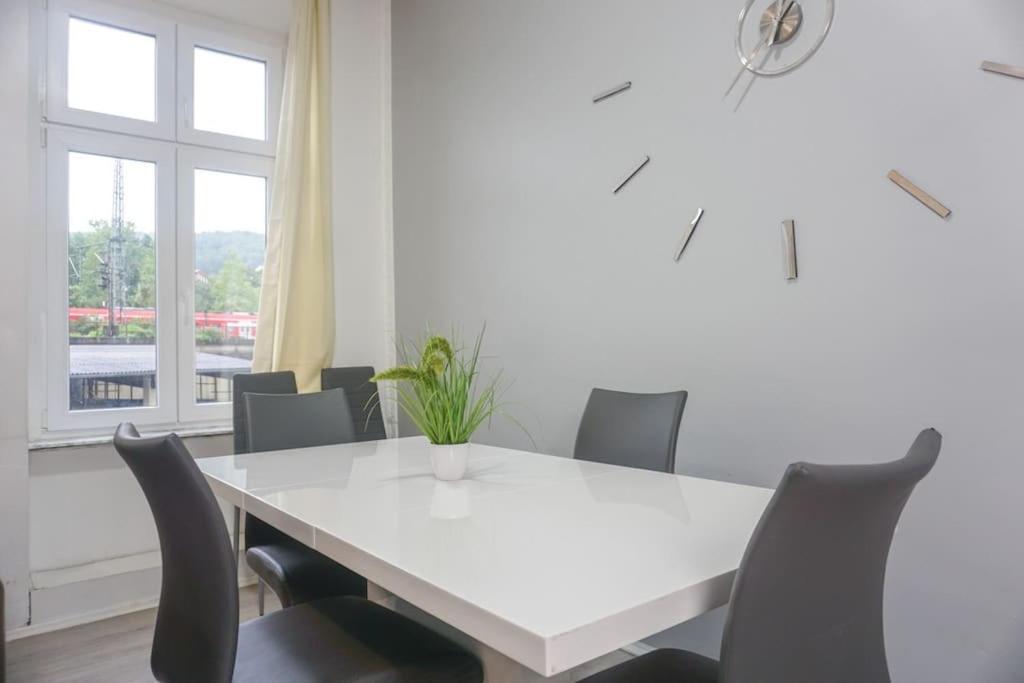 Apartment In Wuppertal - Charmante 3-Zimmer-Oase Mit Kamin Und Badewanne Εξωτερικό φωτογραφία