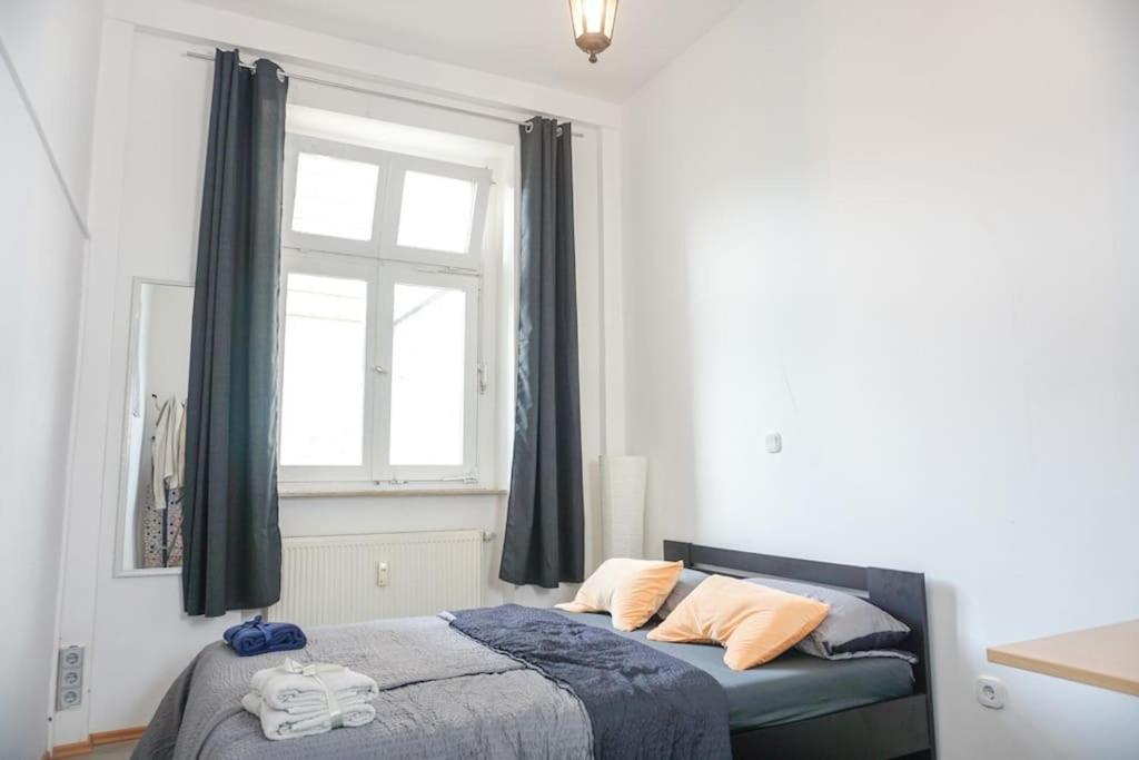 Apartment In Wuppertal - Charmante 3-Zimmer-Oase Mit Kamin Und Badewanne Εξωτερικό φωτογραφία