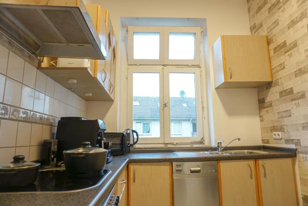 Apartment In Wuppertal - Charmante 3-Zimmer-Oase Mit Kamin Und Badewanne Εξωτερικό φωτογραφία