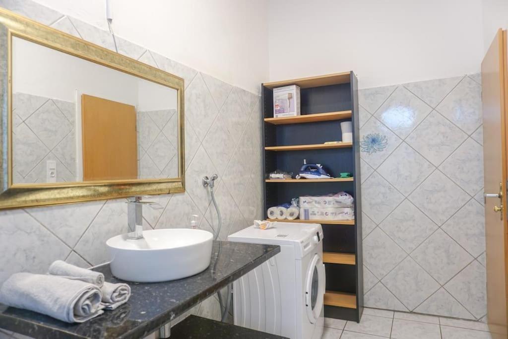 Apartment In Wuppertal - Charmante 3-Zimmer-Oase Mit Kamin Und Badewanne Εξωτερικό φωτογραφία
